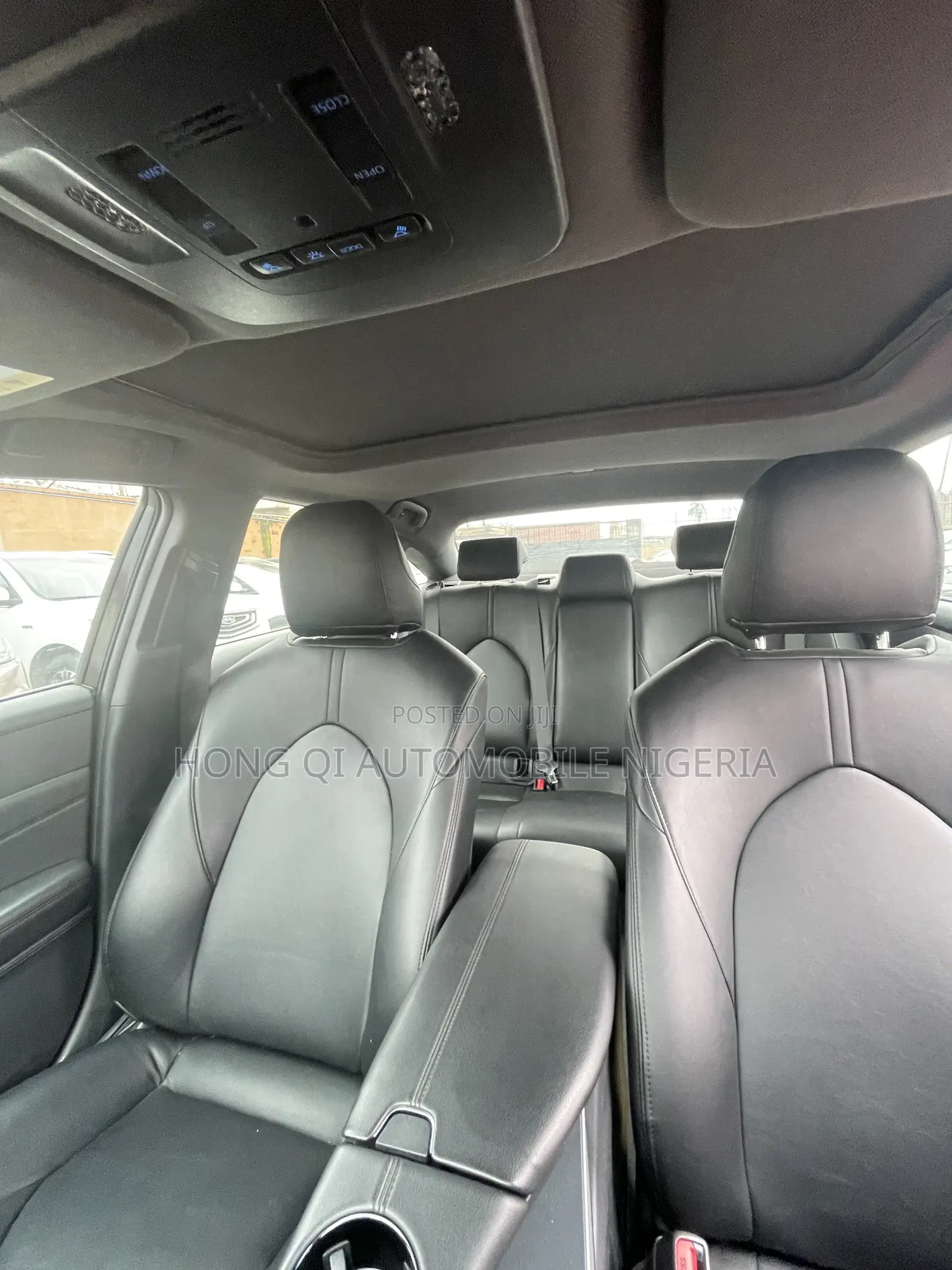 Toyota Avalon 2022 Black