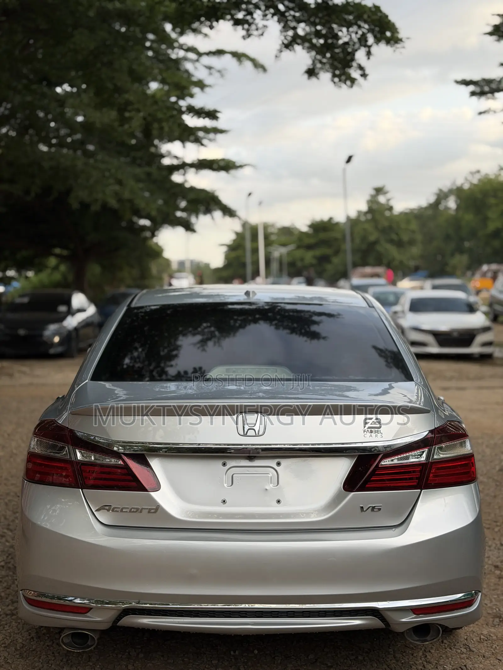 Honda Accord EX-L V-6 4dr Sedan FWD (3.5L 6cyl 6A) 2013 Silver