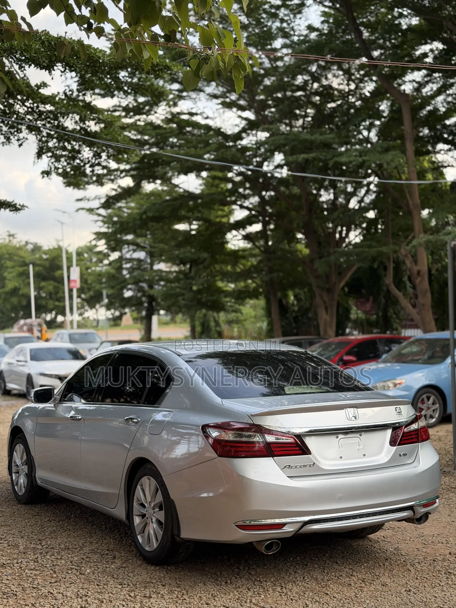 Honda Accord EX-L V-6 4dr Sedan FWD (3.5L 6cyl 6A) 2013 Silver