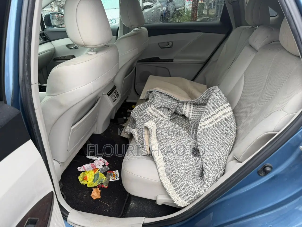 Toyota Venza AWD 2010 Blue