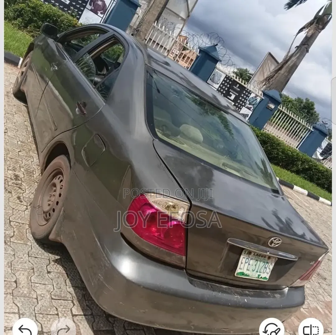 Toyota Camry 2006 Gray
