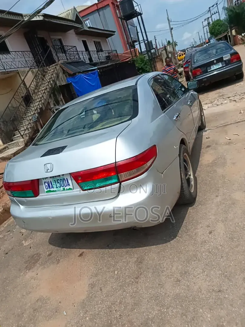 Honda Accord 2003 Silver