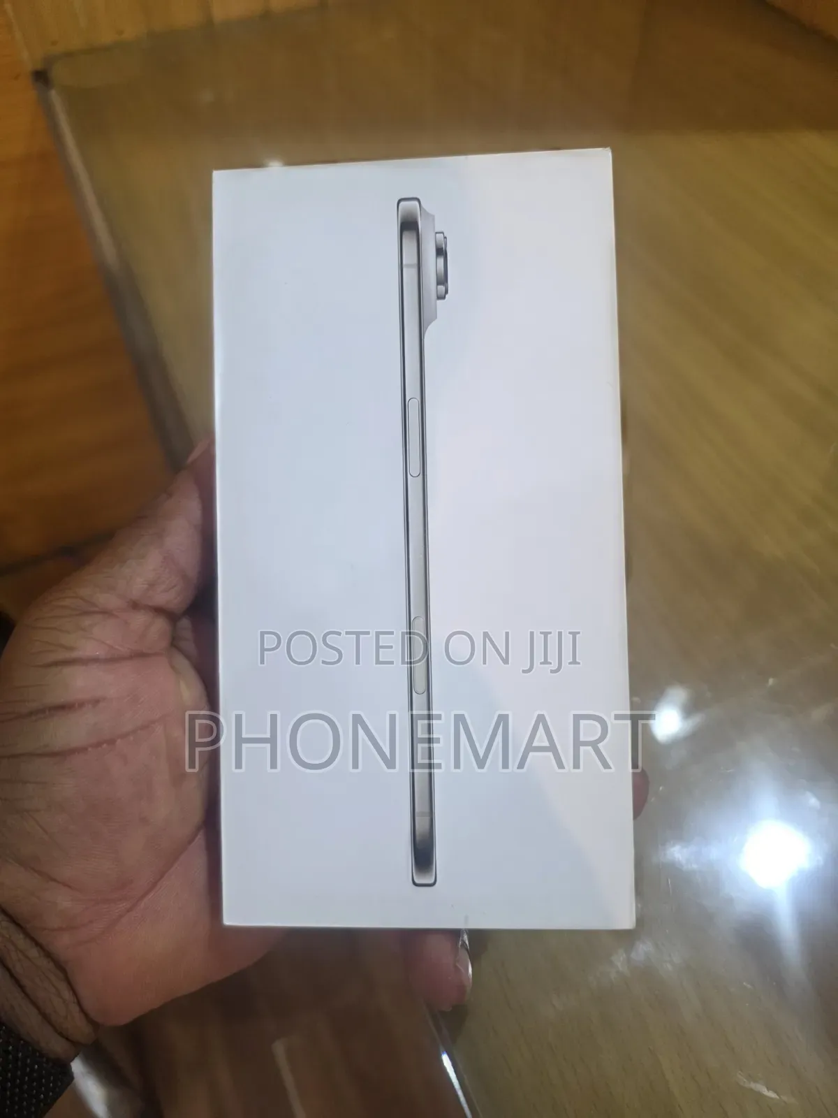 New Apple iPhone Air 256 GB Gold