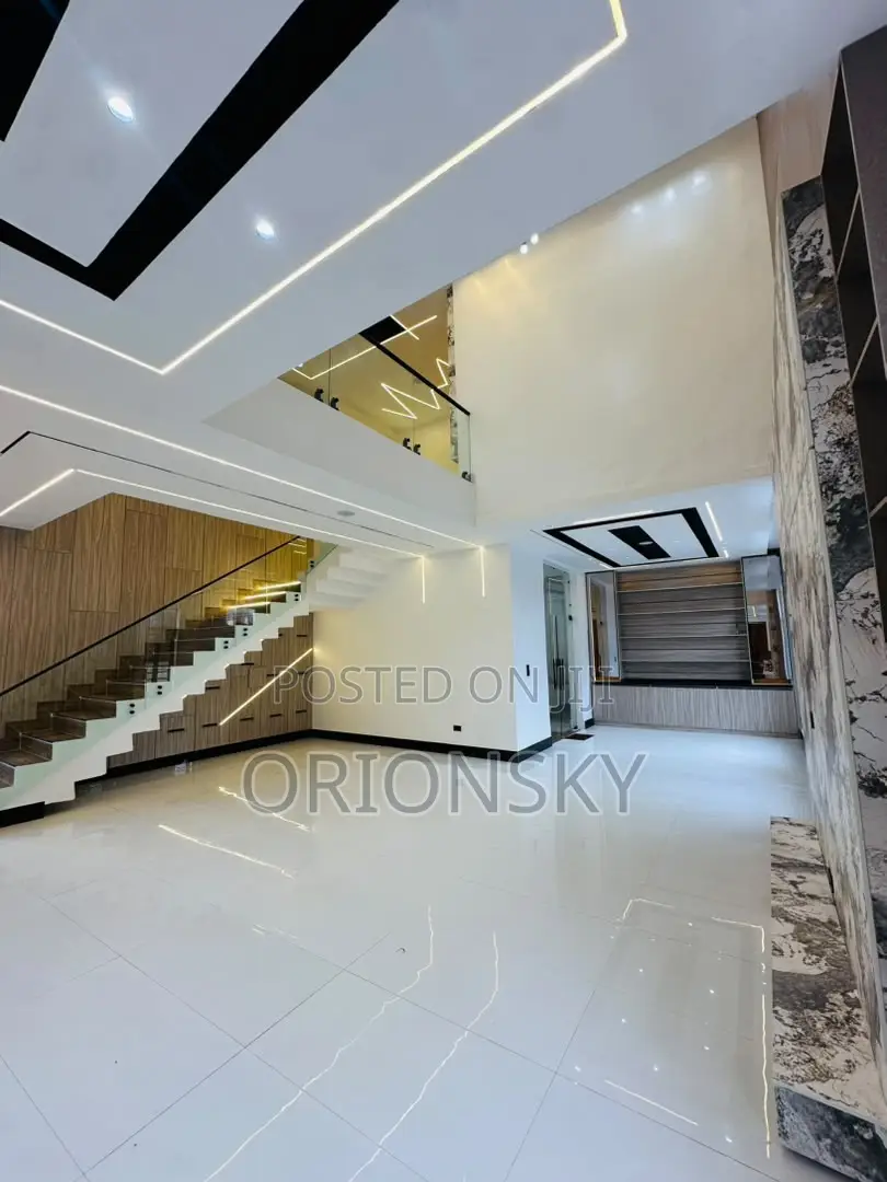 5bdrm Duplex in VGC / Ajah for sale