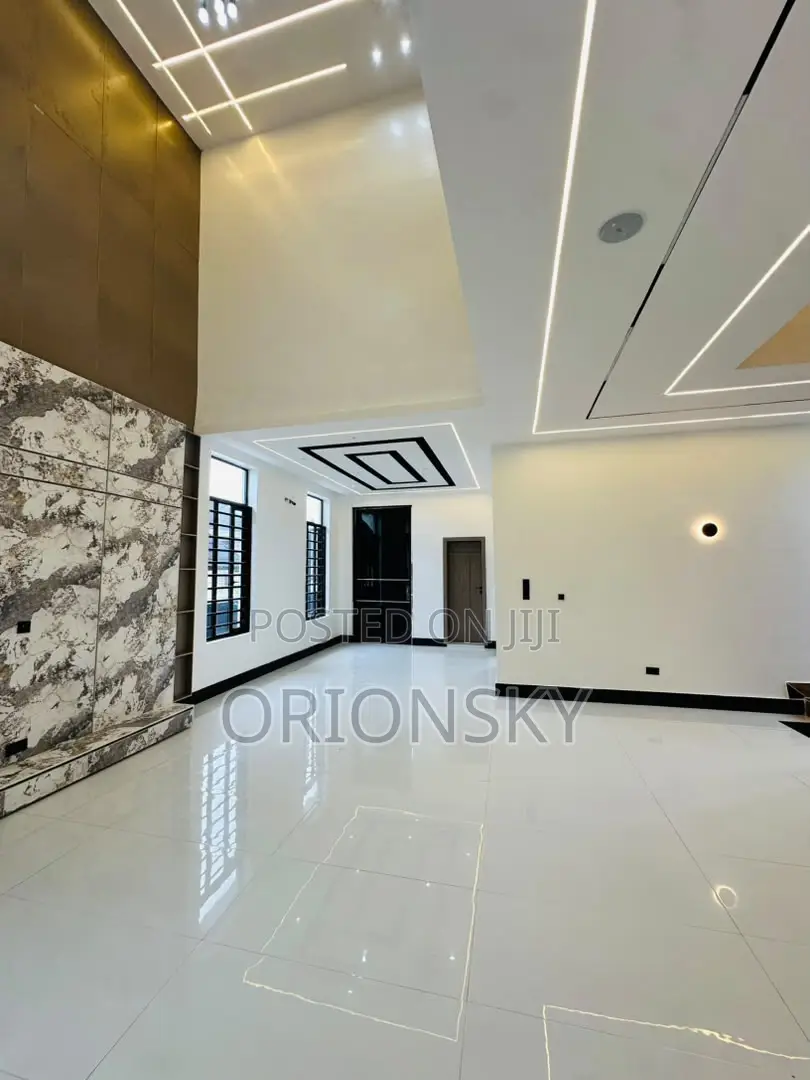 5bdrm Duplex in VGC / Ajah for sale