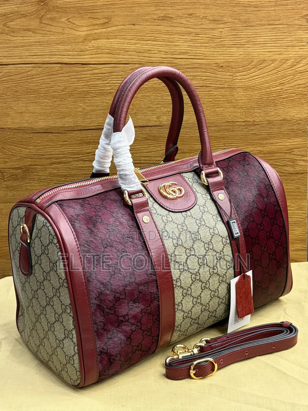 Gucci Luxury Bag Material:-Leather Gender:-Female Bag Size:- Big