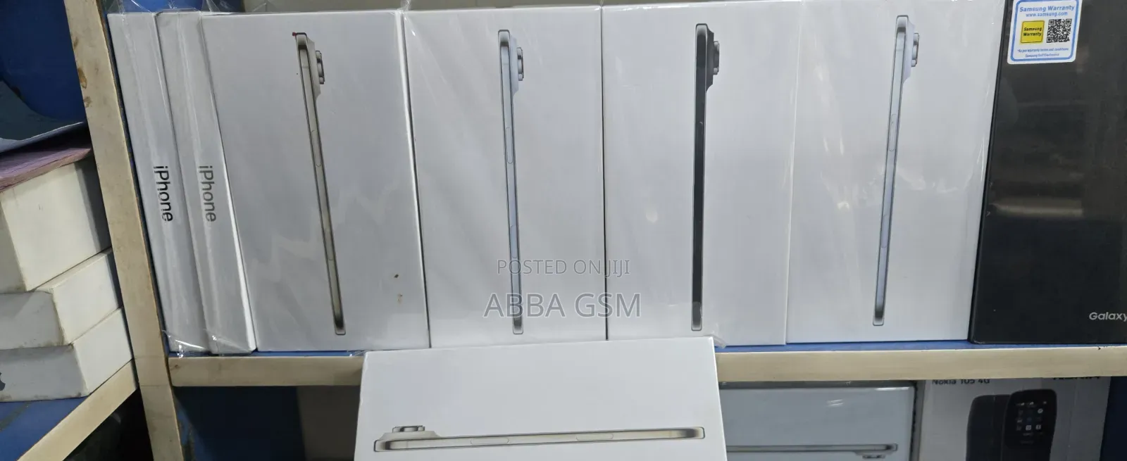 New Apple iPhone 17e 512 GB Gold