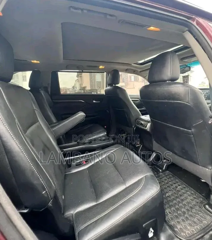 Toyota Highlander 2014 Red