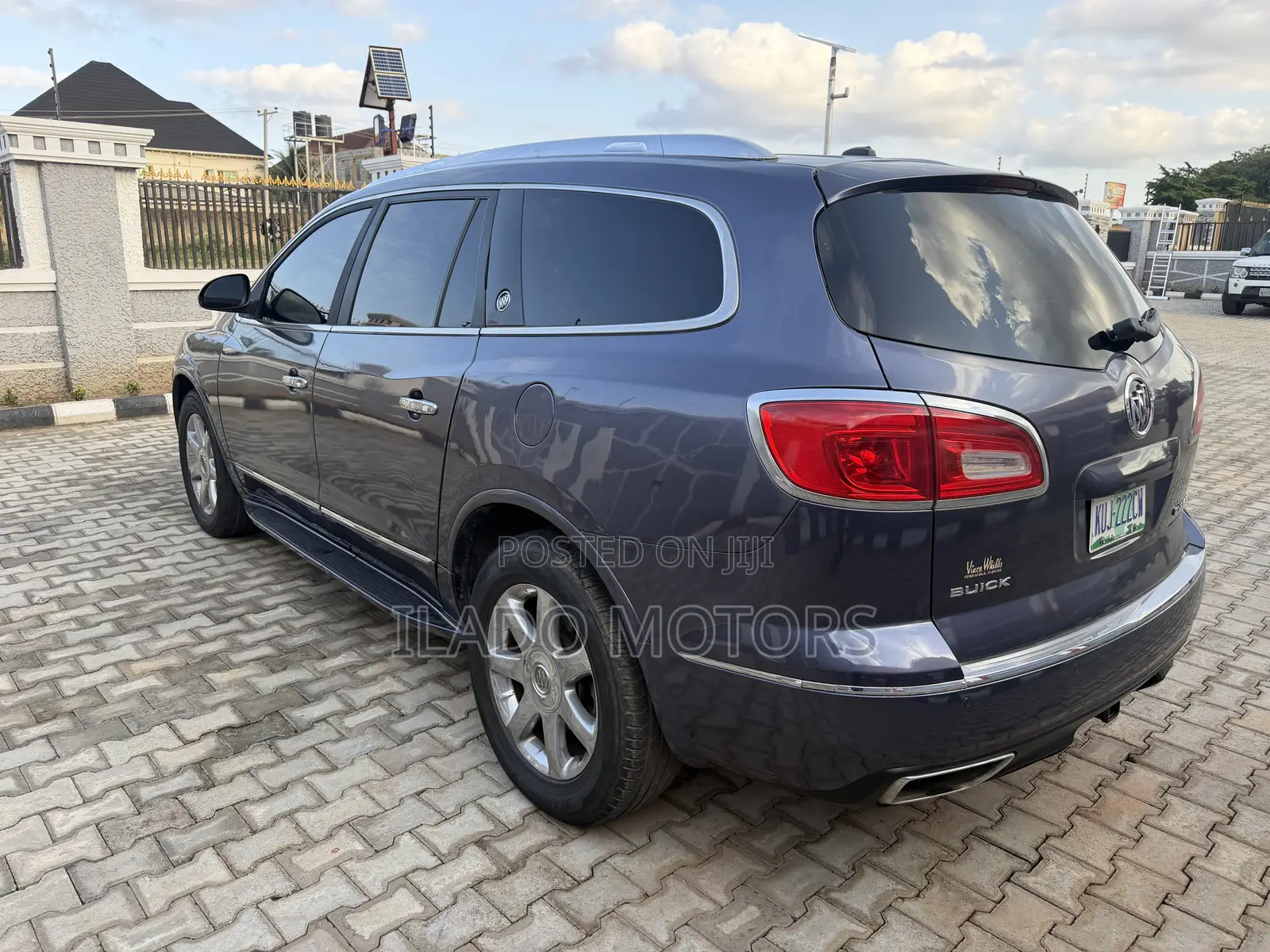 Buick Enclave Premium Group 4dr SUV AWD (3.6L 6cyl 6A) 2014 Purple