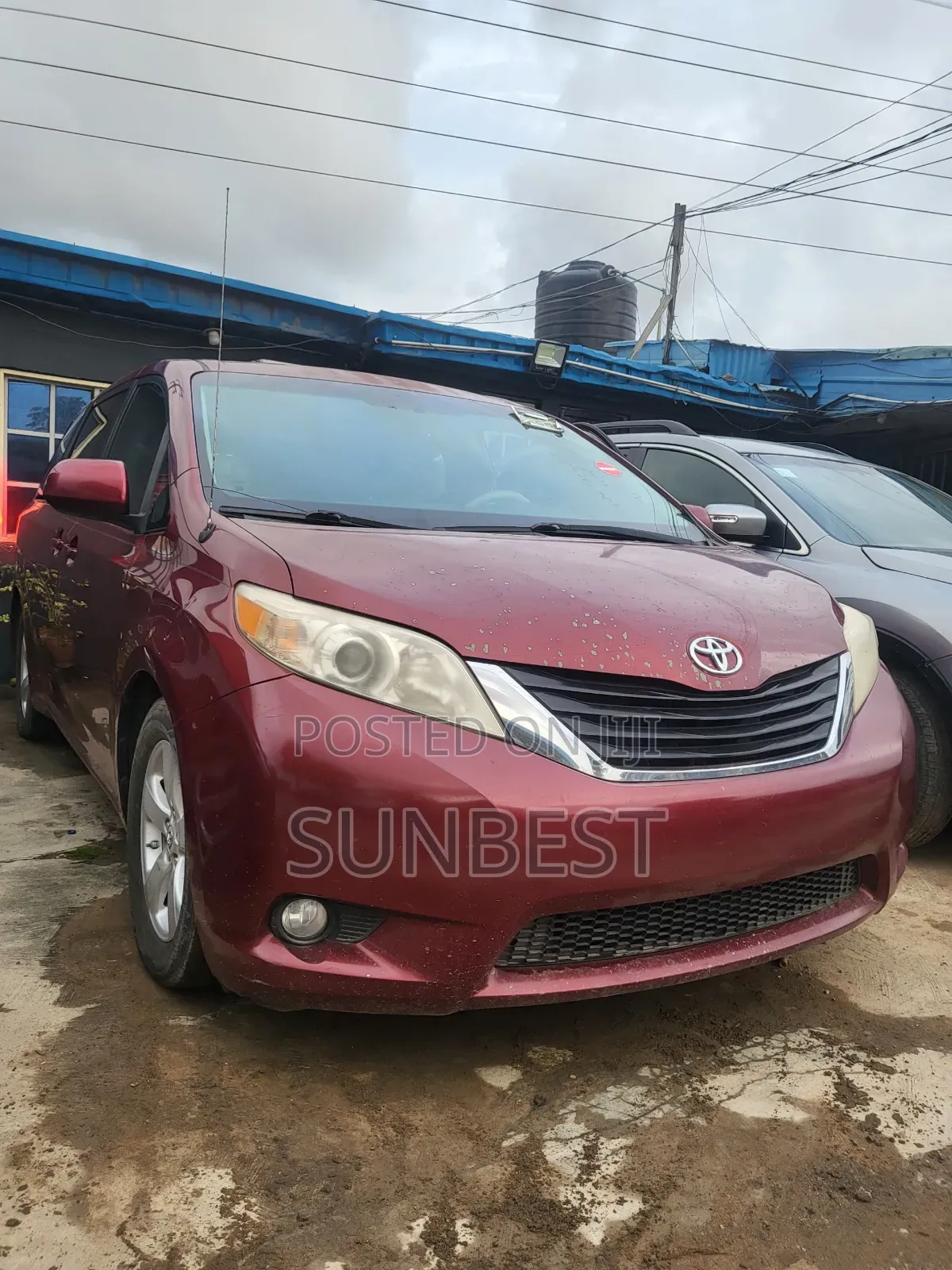 Toyota Sienna XLE 7 Passenger Mobility 2012 Red