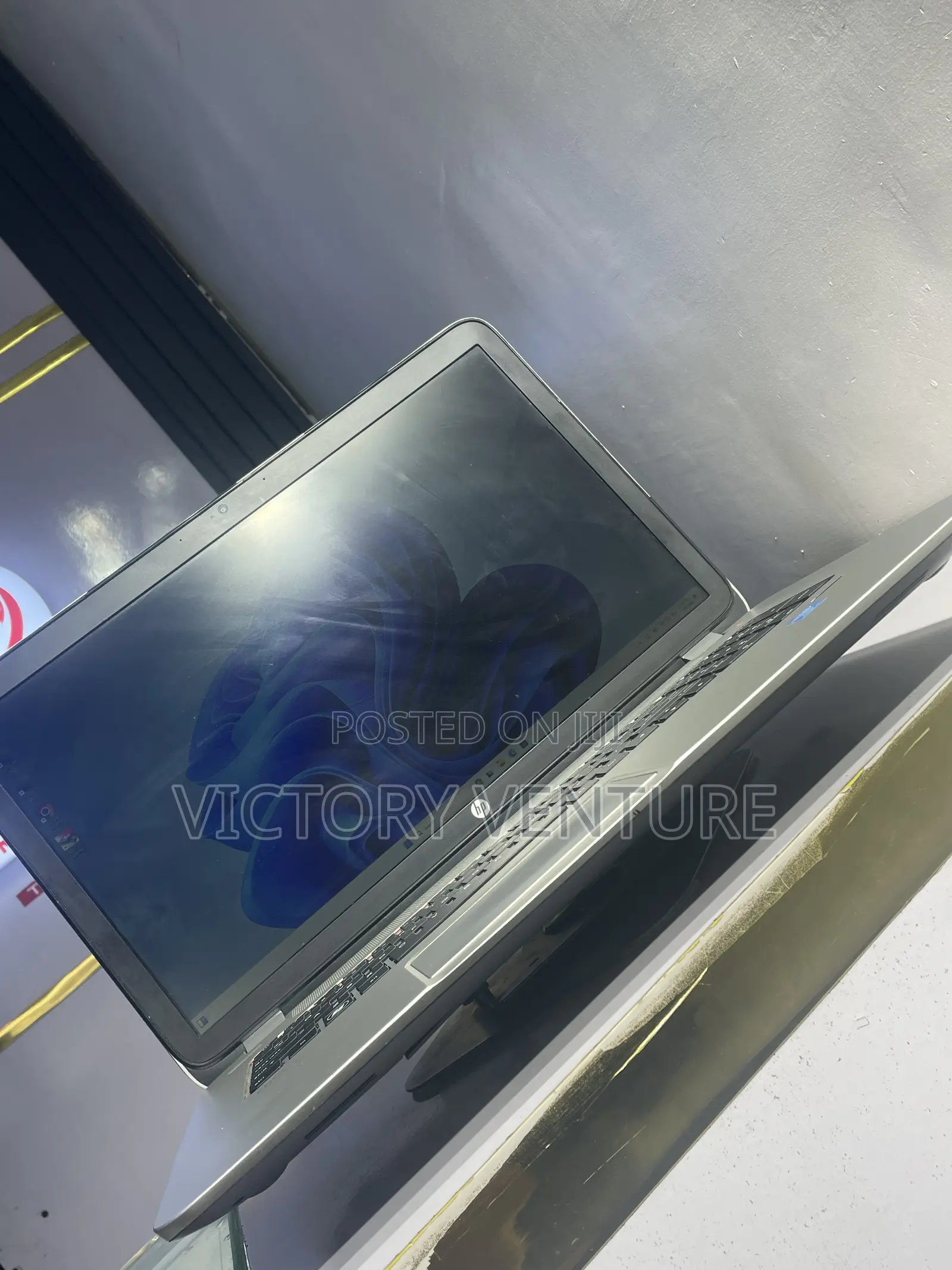 New Laptop HP Envy 17 12GB Intel Core i7 HDD 1T