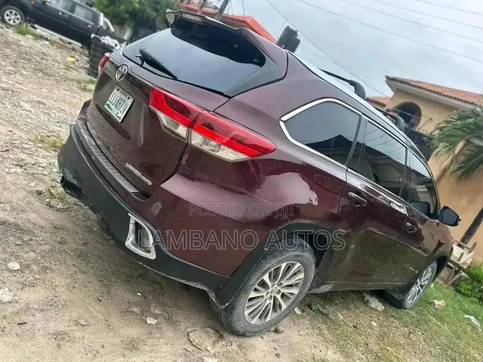 Toyota Highlander 2014 Red