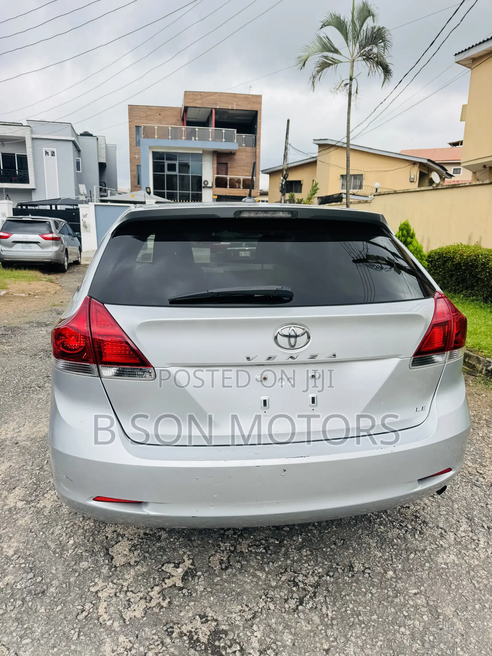 Toyota Venza LE 4dr Wagon (2.7L 4cyl 6A) 2014 Silver