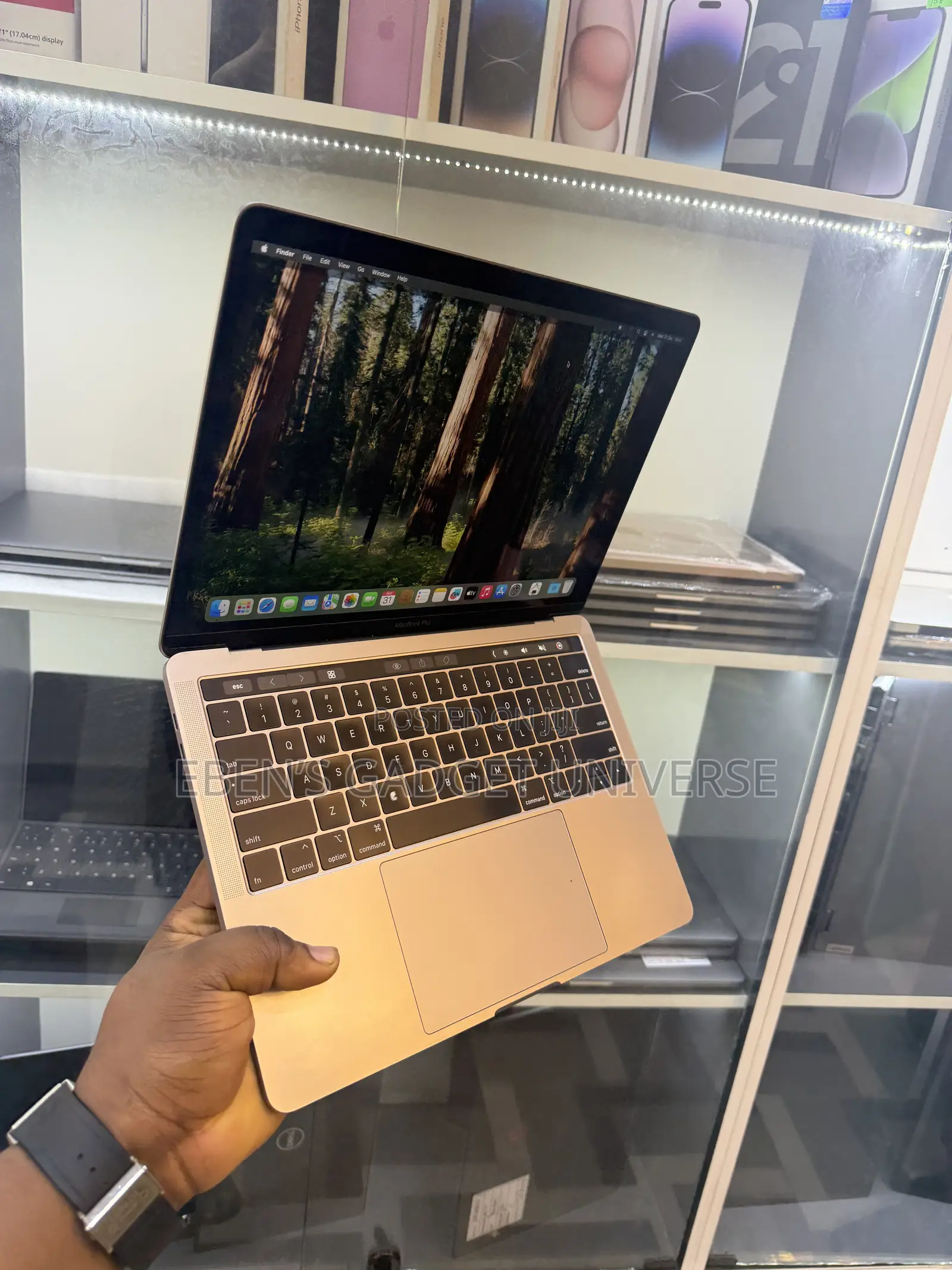 Laptop Apple MacBook Pro 2018 16GB Intel Core i5 SSD 512GB