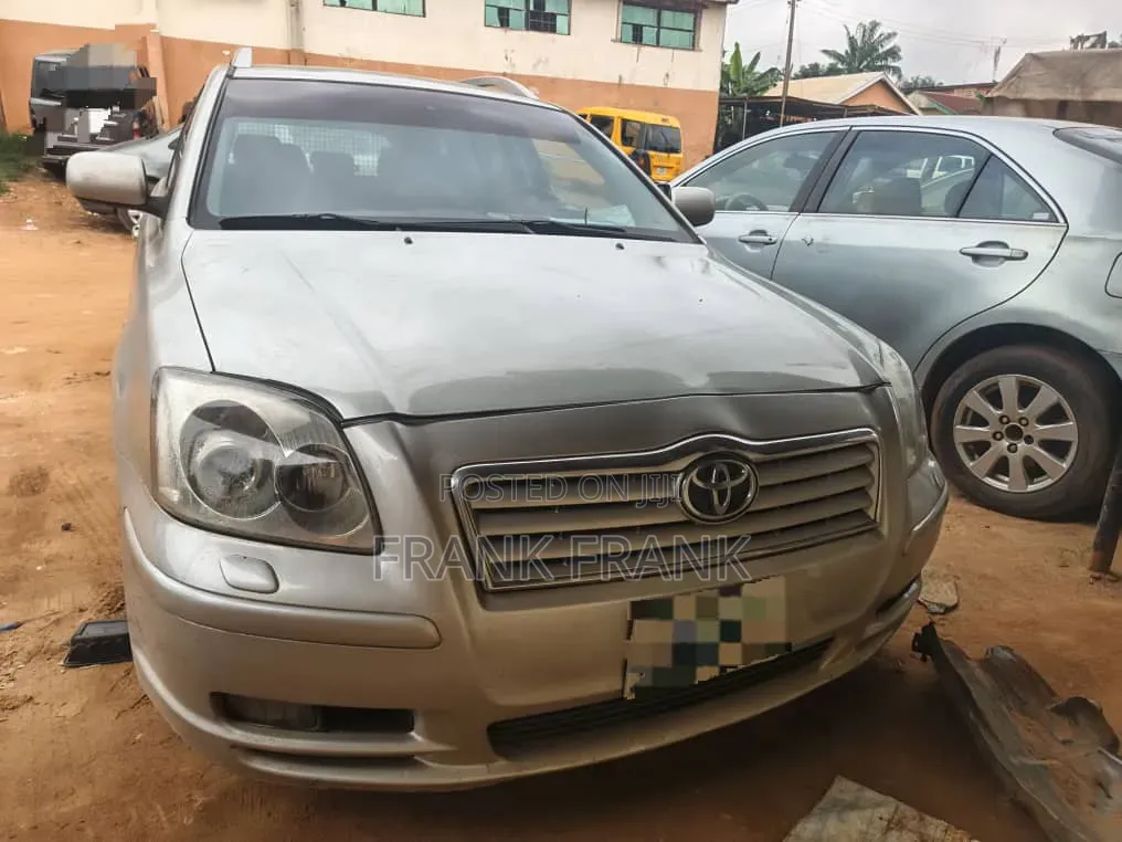 Toyota Avensis 2007 Silver