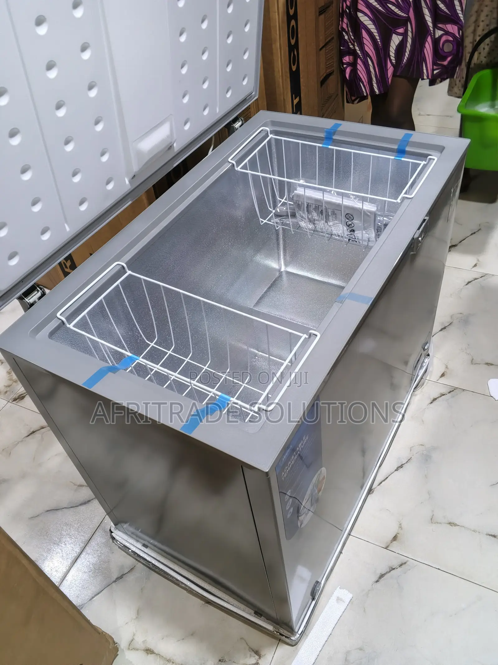 Midea 250 Litres Chest Freezer Mdrc34sfzg43 – Fast Cooling