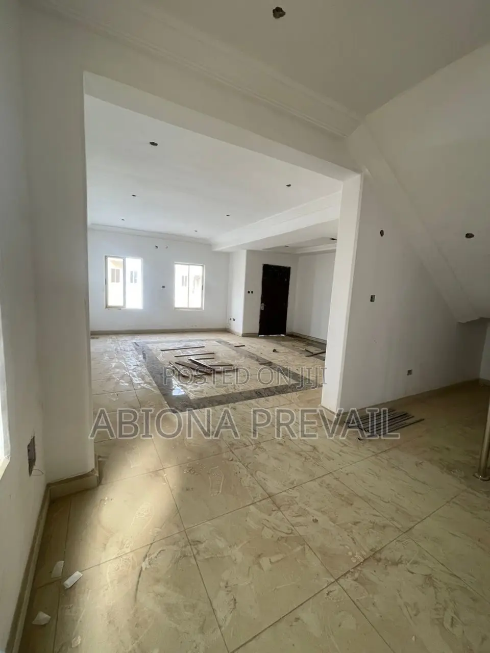 5bdrm Duplex in Asokoro for sale