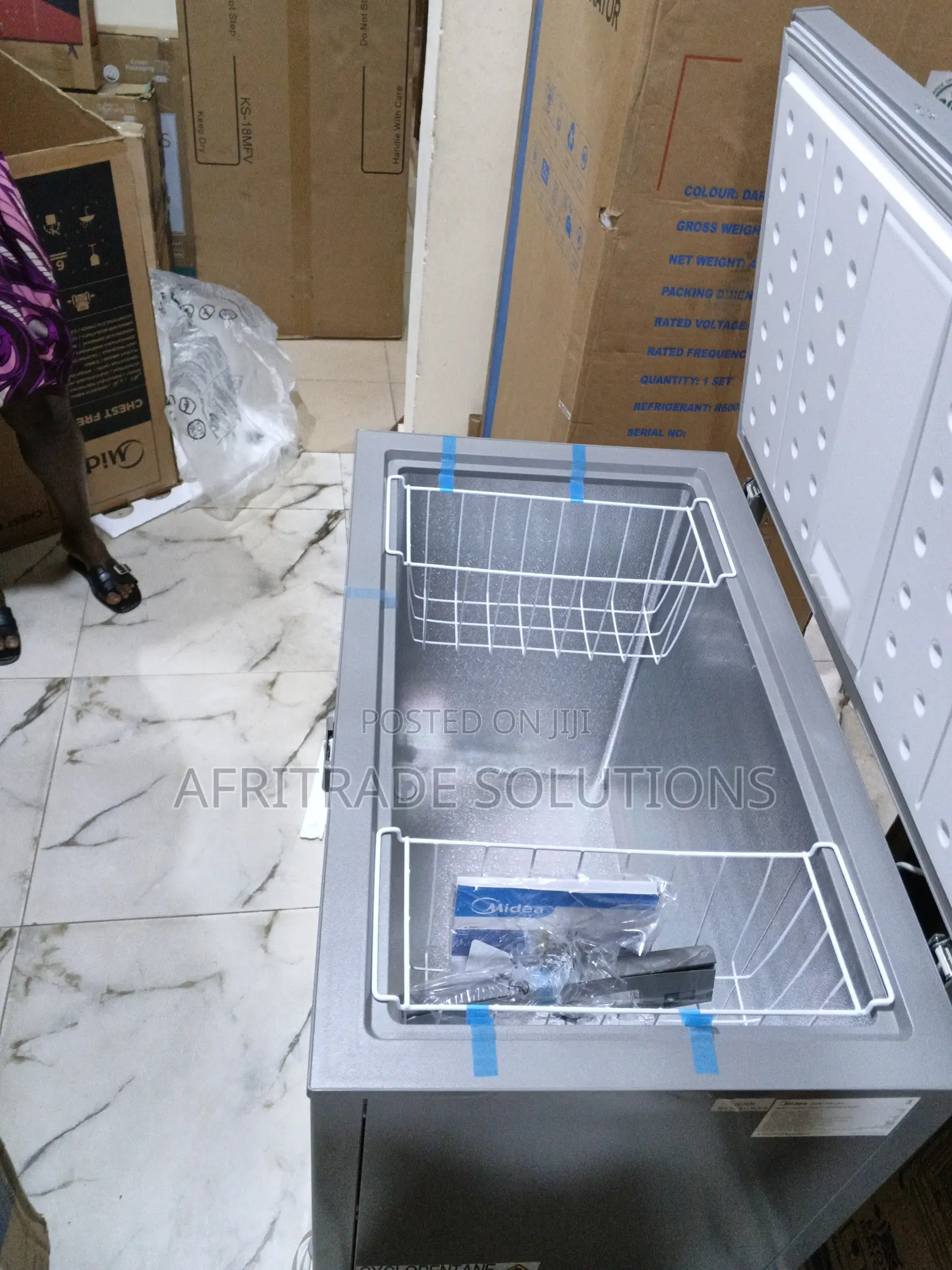 Midea 250 Litres Chest Freezer Mdrc34sfzg43 – White Finish