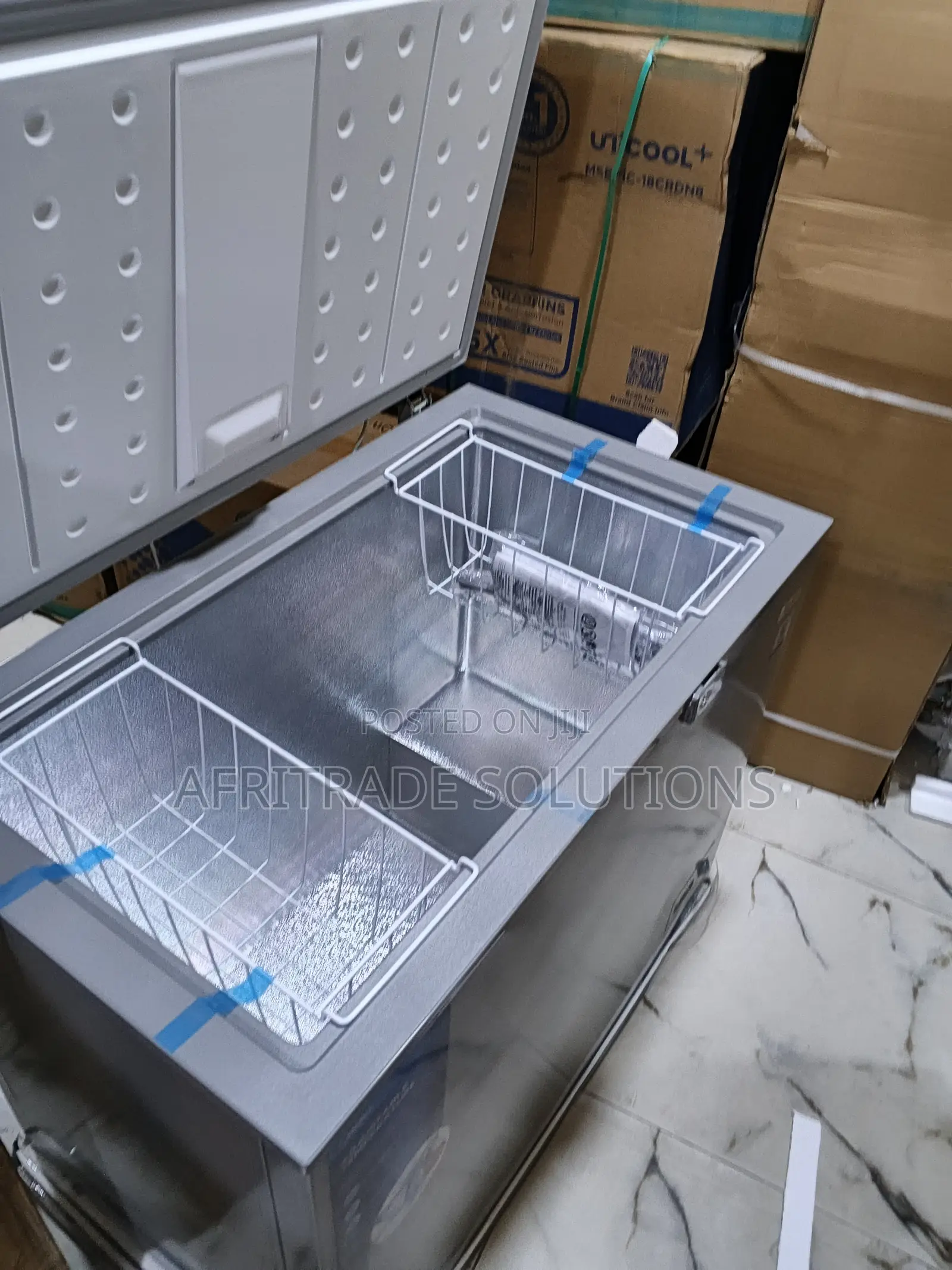 Midea 250l Chest Freezer Mdrc34sfzg43 – Spacious Storage
