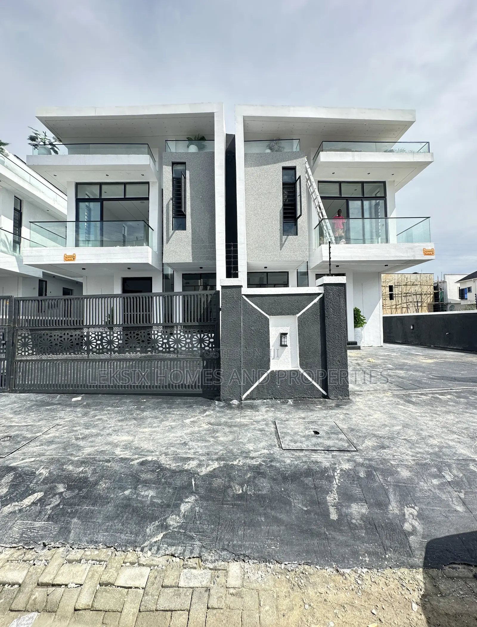 4bdrm Duplex in A Well Secured, Ikota for sale