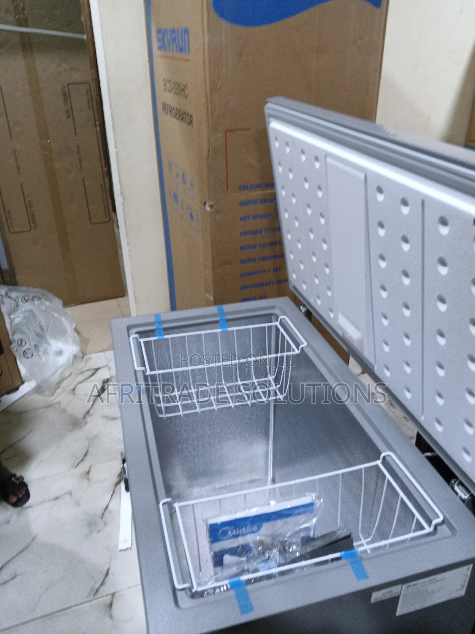 Midea 250l Chest Freezer Mdrc34sfzg43 – Premium Quality