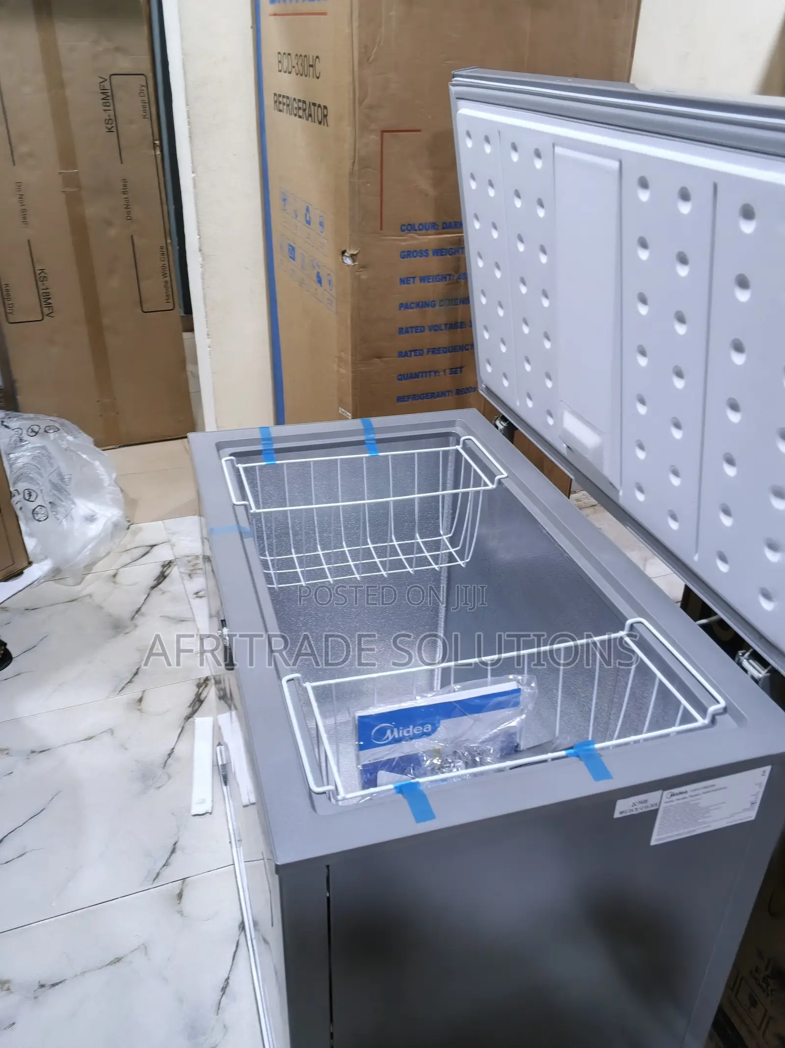 Midea 250l Chest Freezer Mdrc34sfzg43 – Efficient Performance