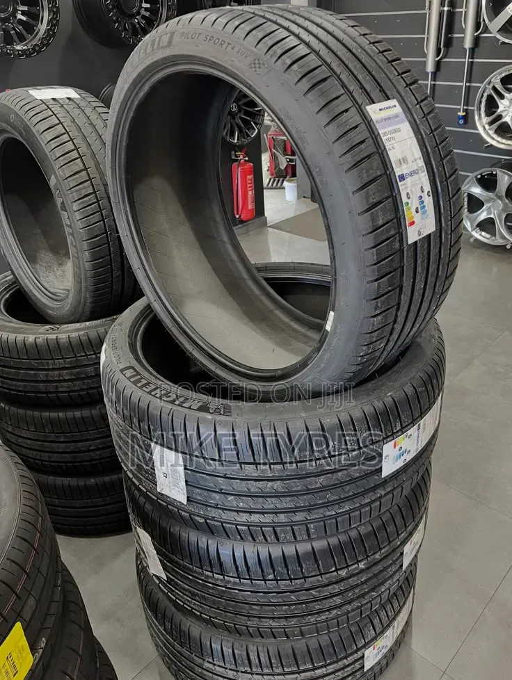 Brand New 285/35zr23 Michelin