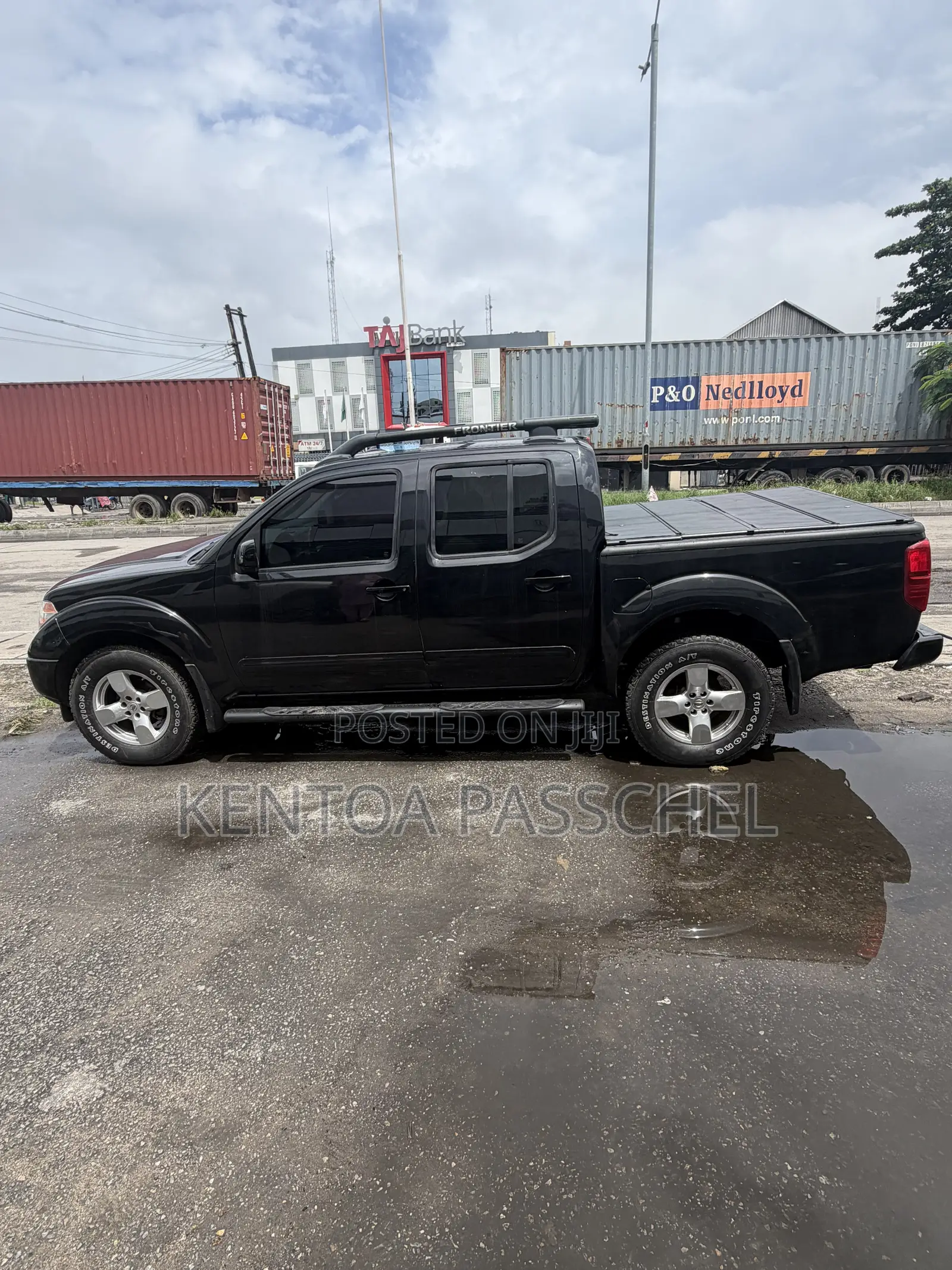 Nissan Frontier 2006 Black