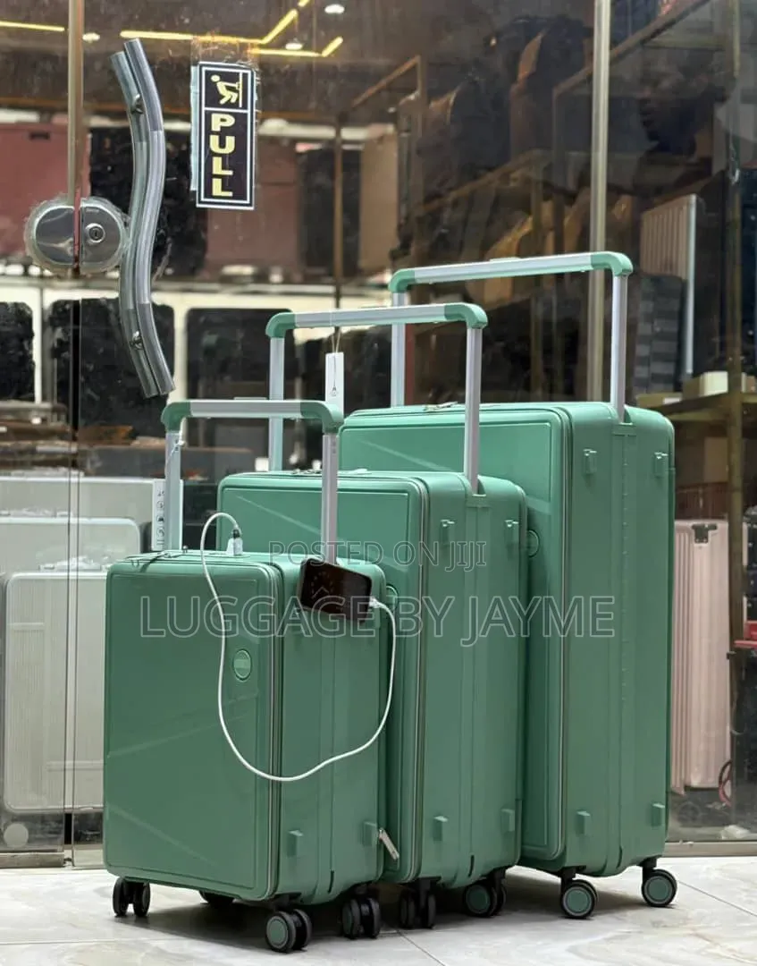 Strong Polypropylene Luggage With Usb Charging Port