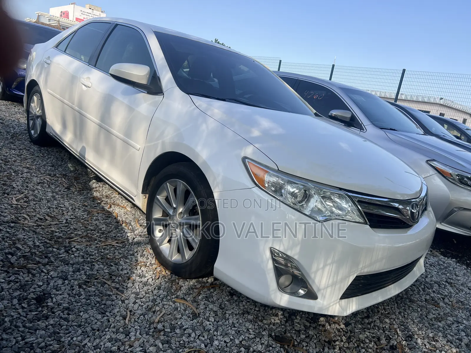 Toyota Camry XLE 4dr Sedan (2.5L 4cyl 6A) 2012 White