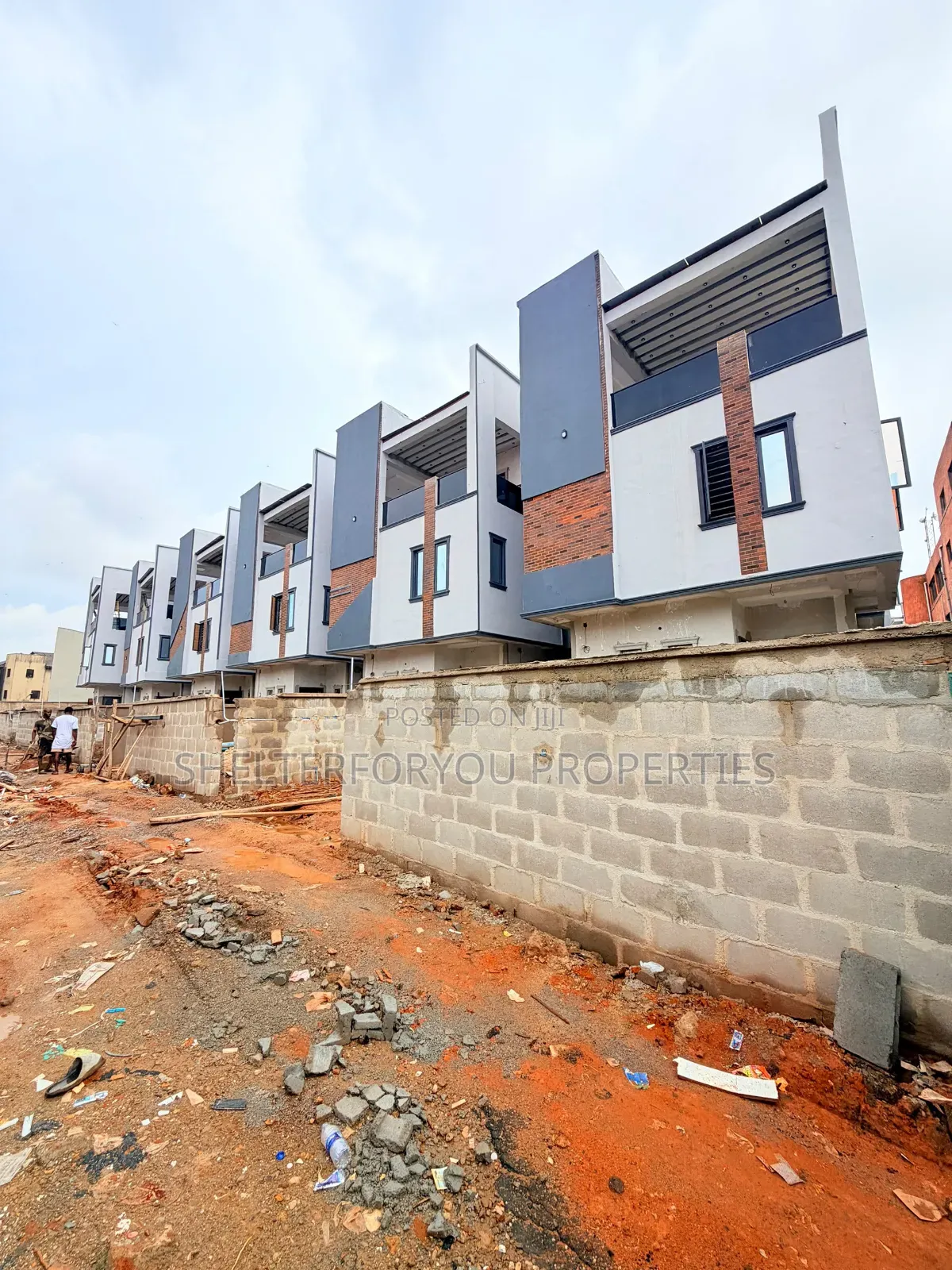 5bdrm Duplex in Opebi for sale