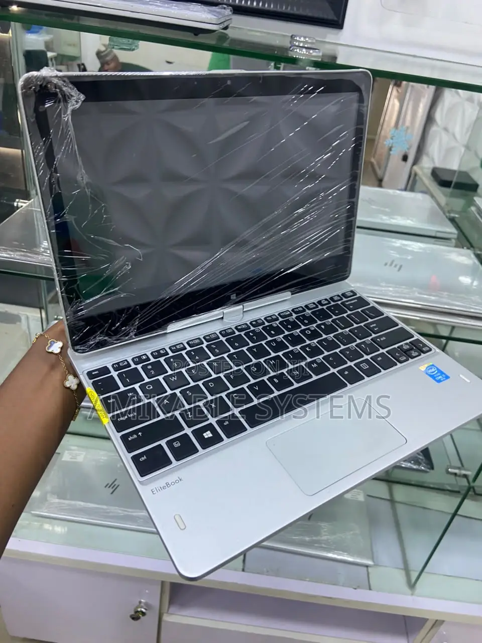 Laptop HP EliteBook Revolve 810 G3 Tablet 8GB Intel Core i7 SSD 256GB