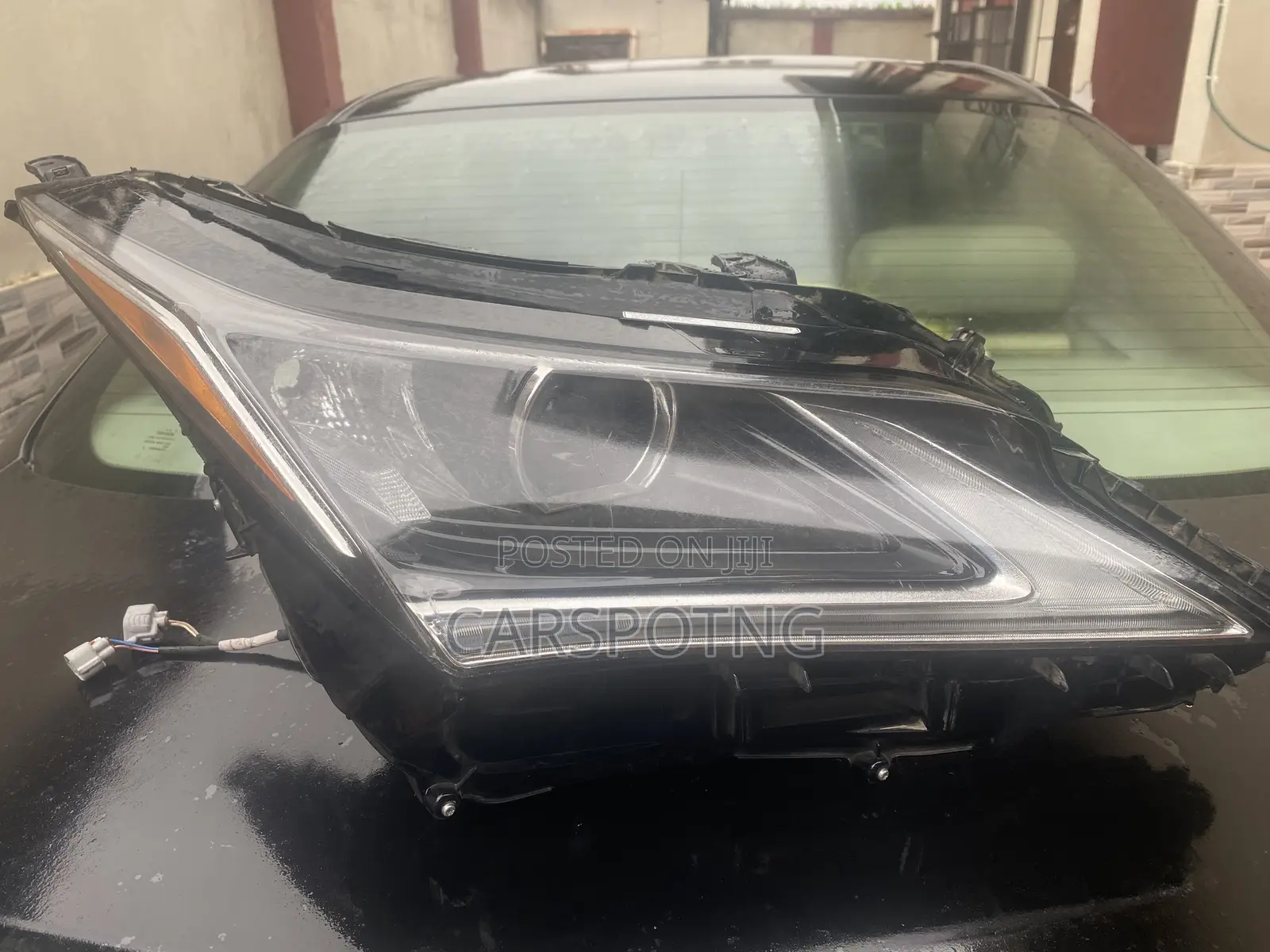 2016 , 2017 2018 Lexus Rx350 Right Headlight One Torch