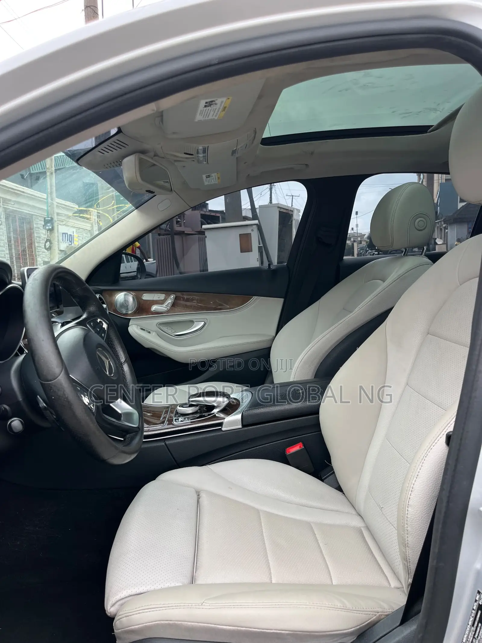 Mercedes-Benz C300 Luxury 4dr RWD Sedan (2.0L 4cyl 7A) 2015 Silver