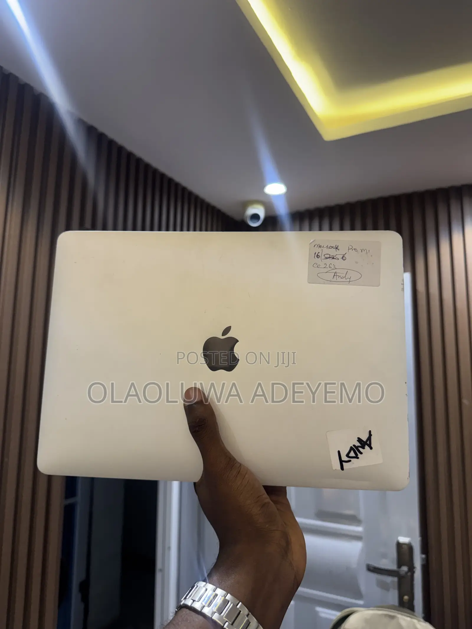 Laptop Apple MacBook Pro 2020 M1 16GB Apple M1 SSD 256GB