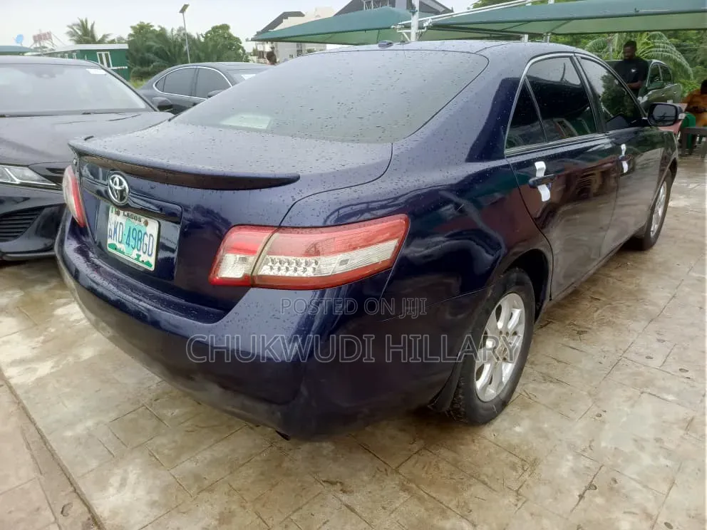 Toyota Camry 2010 Blue