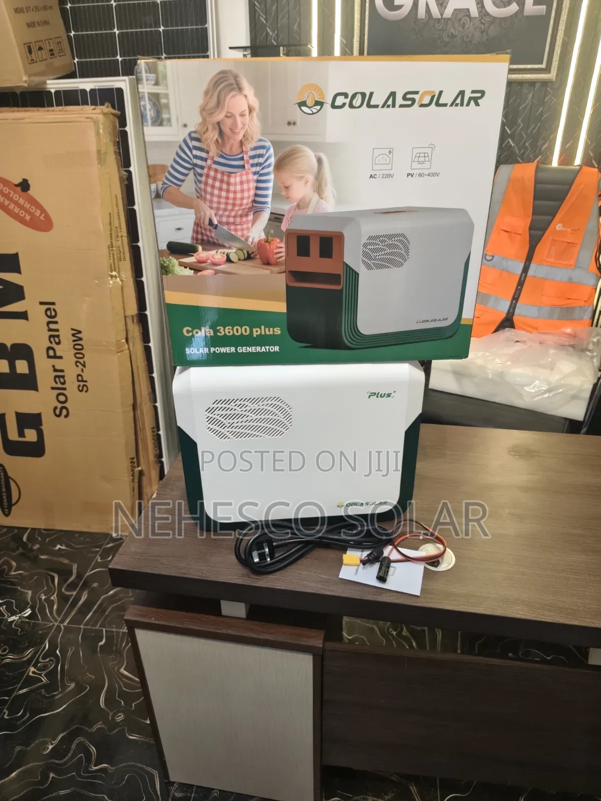 Premium 3.6kwh Solar Generator for Families That Value Comfort