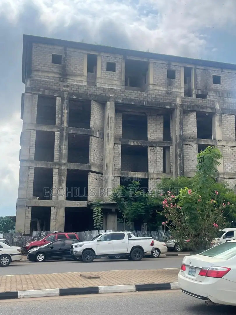 Plaza/Office for Sale