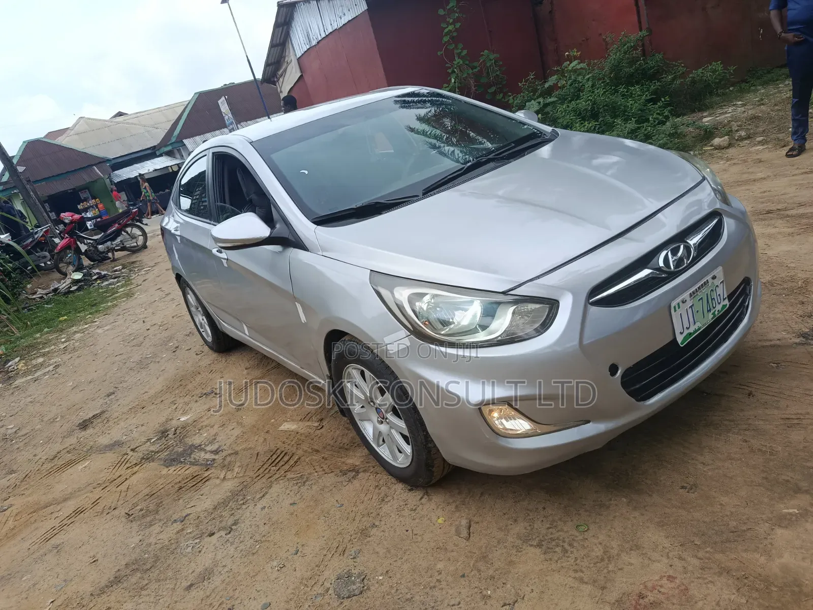 Hyundai Accent 2014 Silver