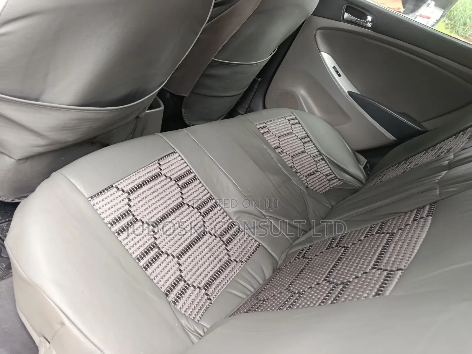 Hyundai Accent 2014 Silver