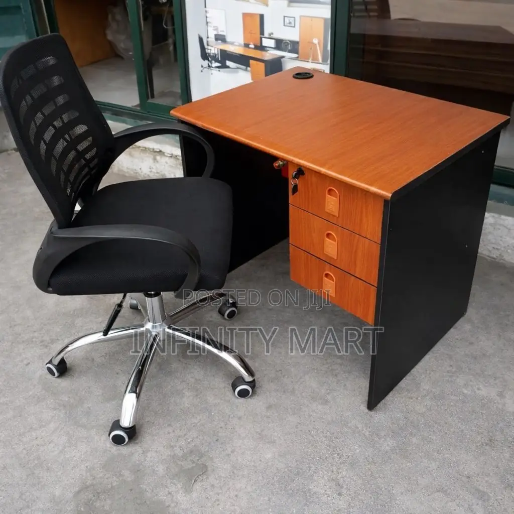 Metrodesk Classic.