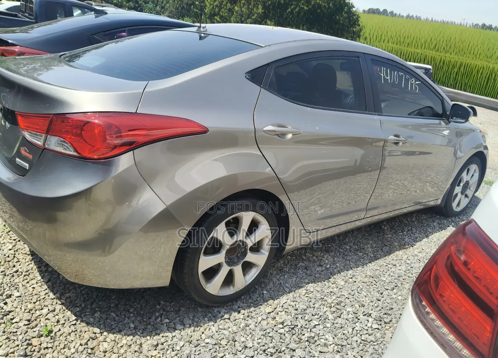 Hyundai Elantra 2013 Gold