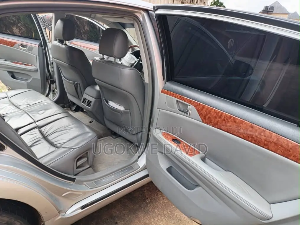 Toyota Avalon 2009 Silver