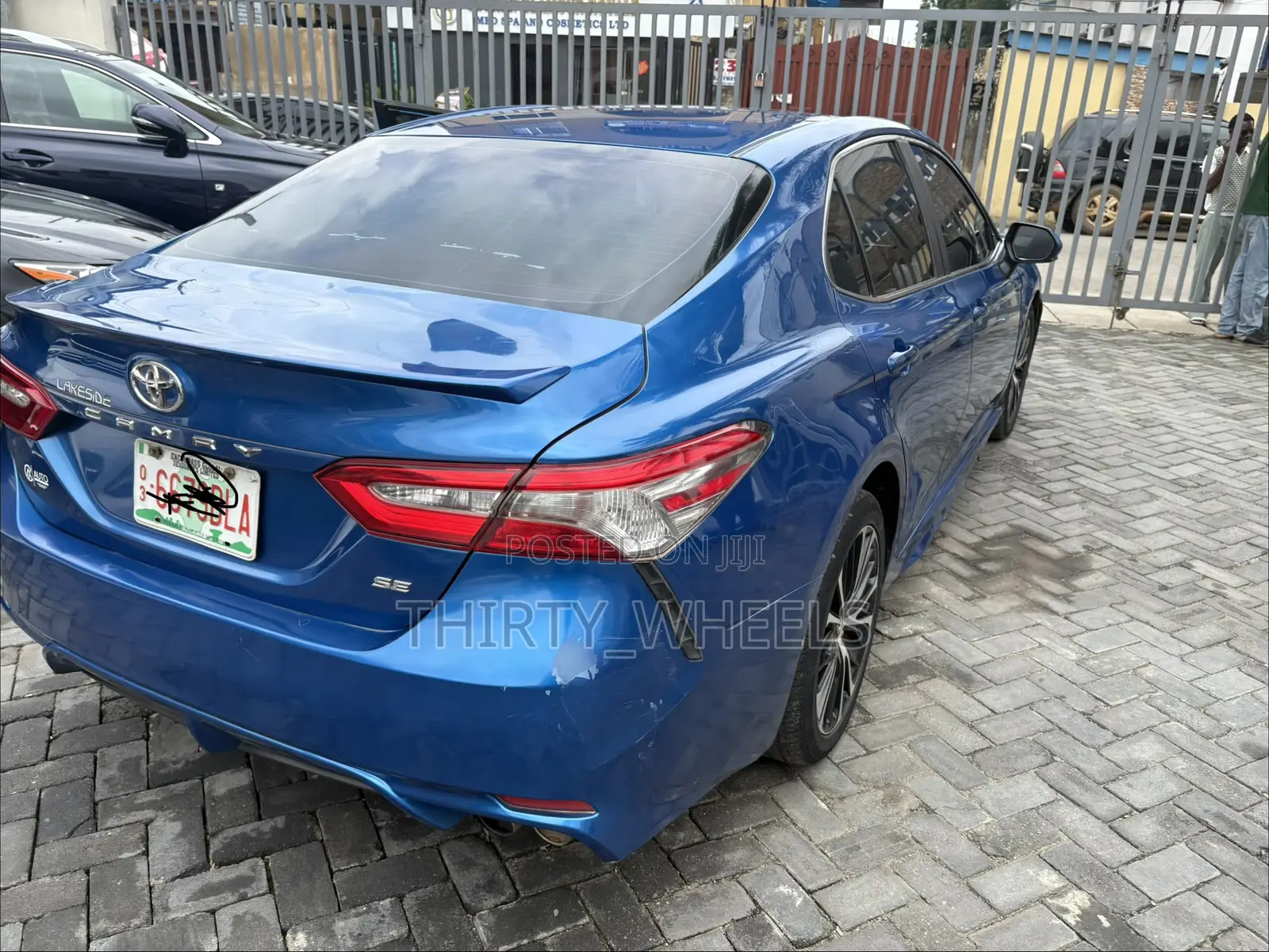 Toyota Camry 2018 Blue