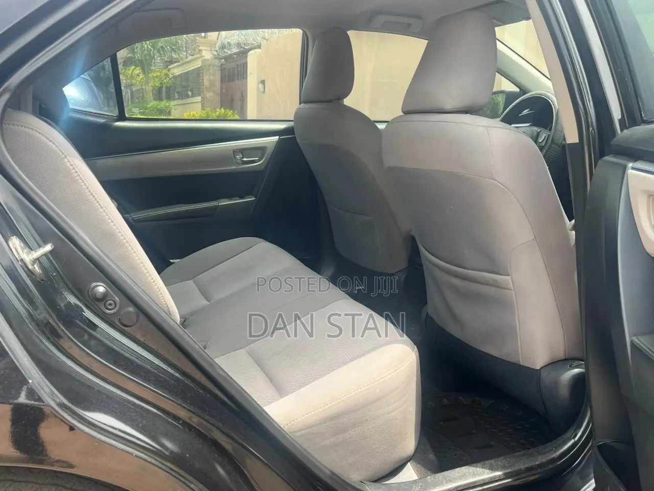 Toyota Corolla 2015 Black