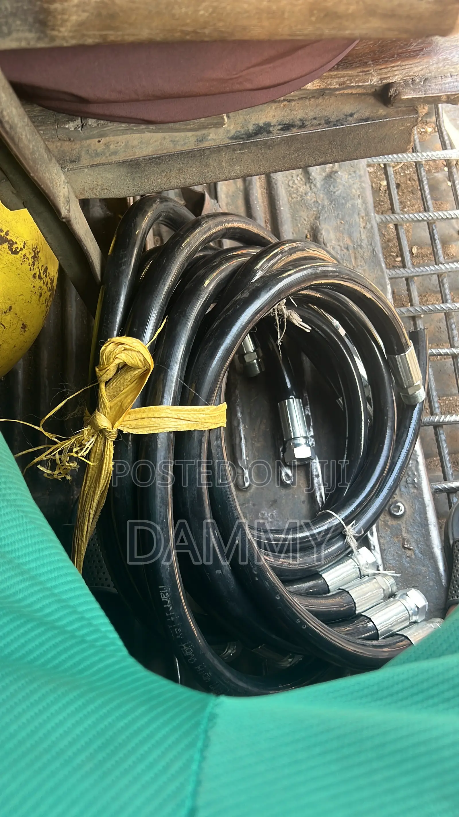 High-Pressure Hydraulic Hoses