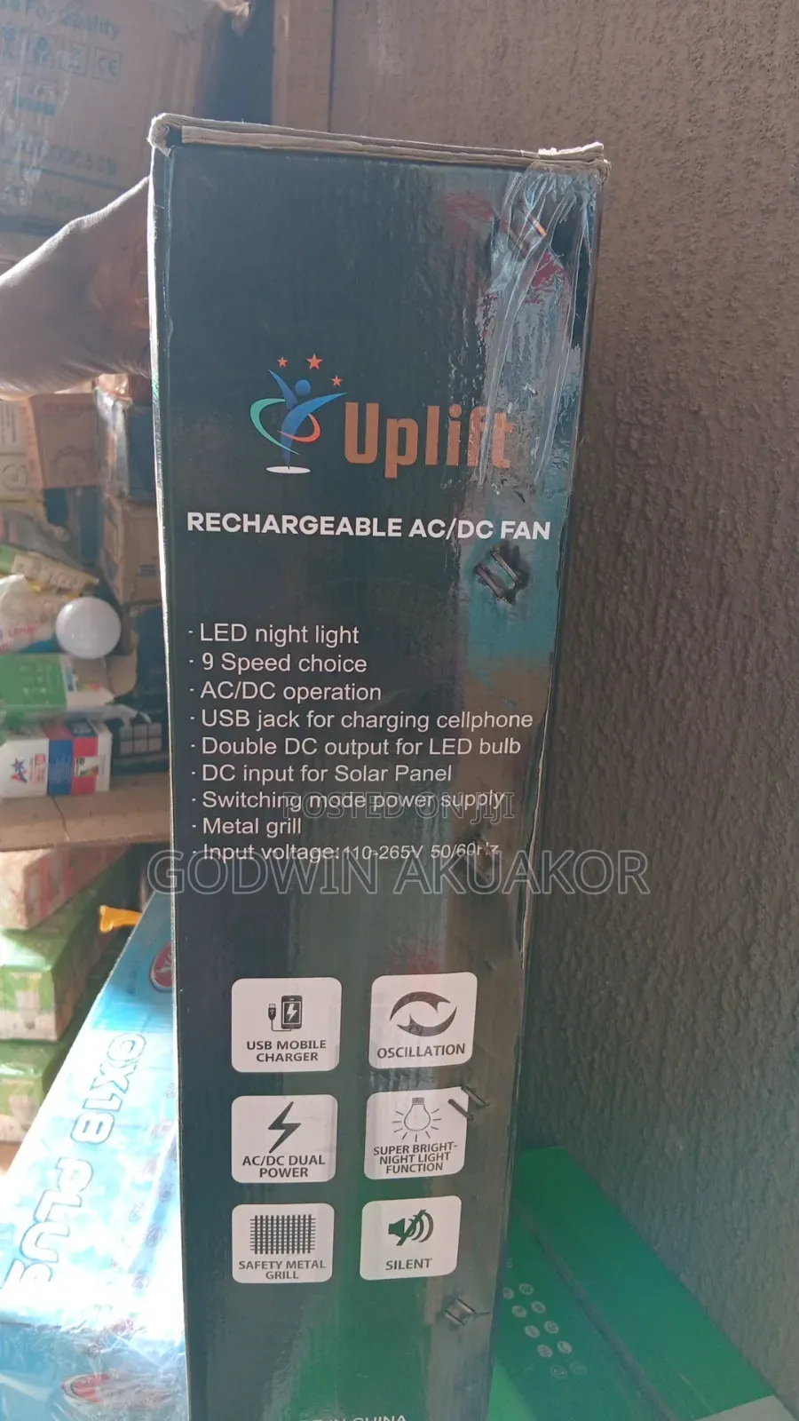 18 Inches Rechargeable Solar Fan With Two Bulbs