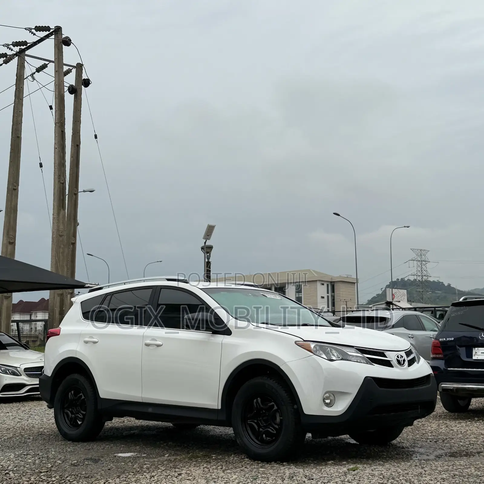 Toyota RAV4 LE 4dr SUV (2.5L 4cyl 6A) 2014 White