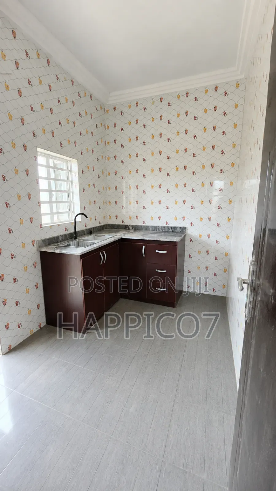 2bdrm Apartment in Fadeyi for rent