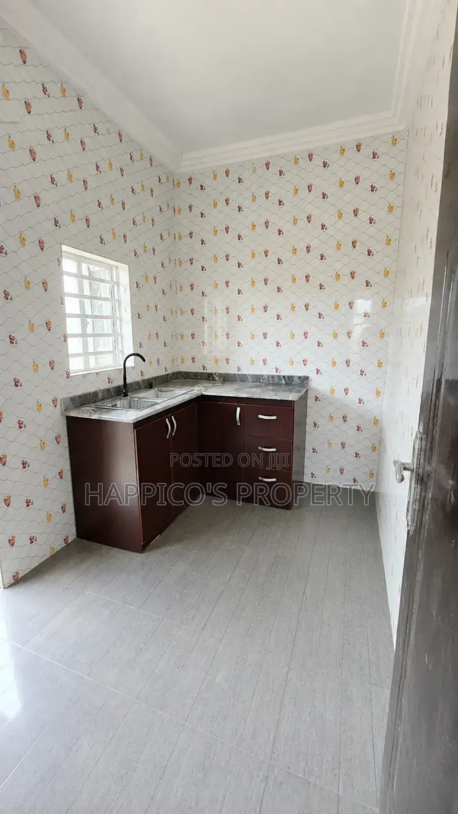 2bdrm Apartment in Fadeyi for rent